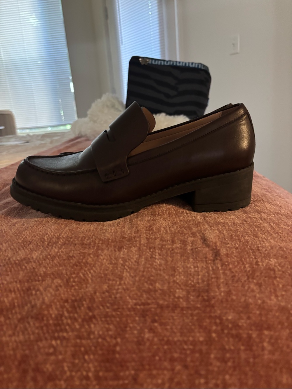 Cole Haan Womens Camea Lug-Sole Penny Loafer Flats Womens Shoes - Picture 3 of 4